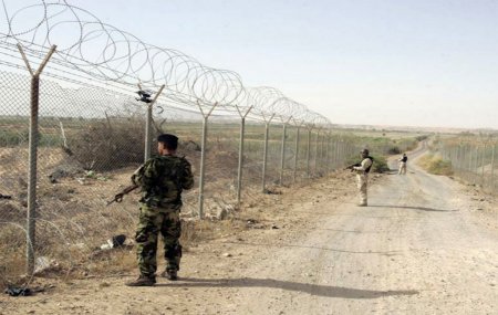 Пограничники Ирака построили стену на границе с Сирией