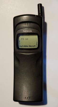 В России стартовали продажи долгожданного Nokia 8110 из «Матрицы»