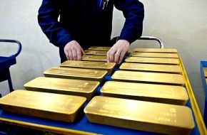 Американцы испытывают зависть и страх к «путинскому золоту»