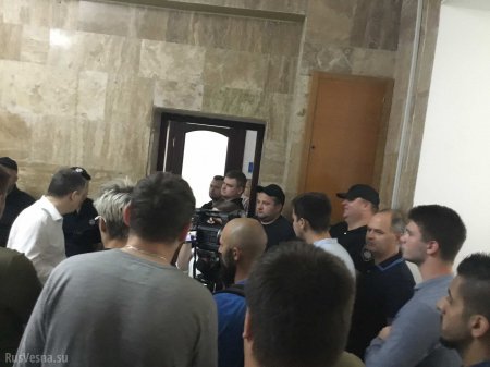 Полиция жестоко избила студентов в киевском университете (ФОТО)
