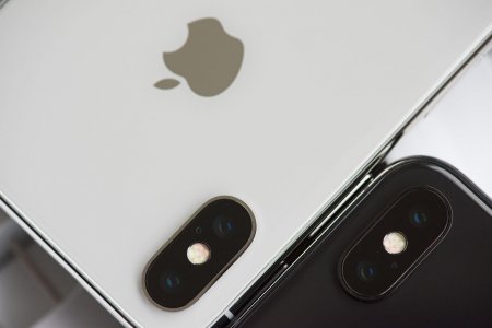 Эксперты: Для успешной конкуренции с китайцами Apple нужен смартфон с 4 камерами