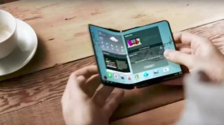 Samsung пообещала выпустить складной смартфон в 2018 году