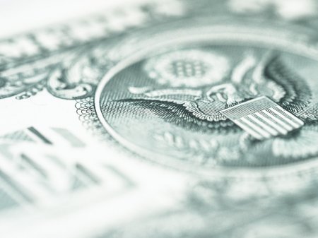 Парадокс «запредельной привилегии» доллара отметили в США
