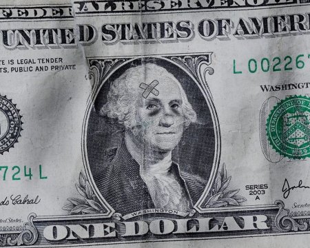 Bloomberg: гегемонии доллара пришел конец