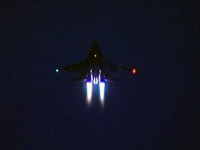 Истребитель Су-27 перехватил самолет-разведчик США у границ РФ над Черным м ...