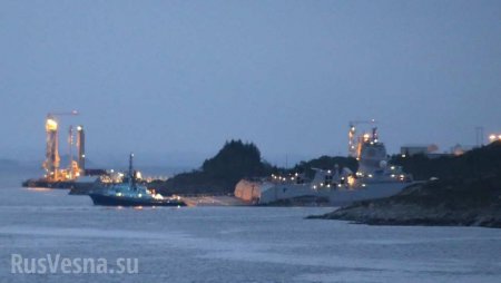 Первый пошёл: на учениях НАТО норвежский фрегат столкнулся с нефтяным танкером (ФОТО)