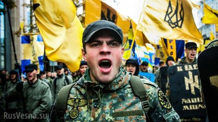 Киев оцеплен: транспорт обыскивают, на Майдане собирается толпа — ПРЯМАЯ ТРАНСЛЯЦИЯ. Смотрите и комментируйте с РВ
