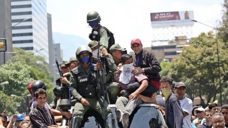 В Венесуэле заявили, что военных обманом привезли для участия в перевороте