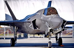 Как разом «приземлить» весь флот истребителей F-35
