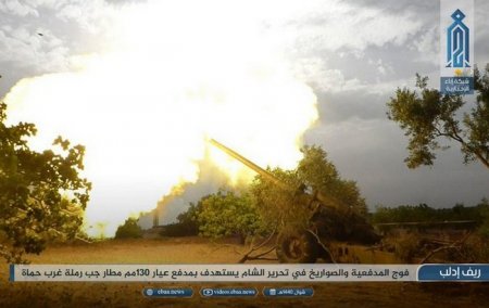 Артиллерия исламистов начала обстреливать вертолетную площадку в Джумм аль-Рамла