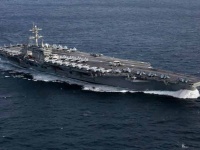 Американский военный выпал за борт с авианосца у берегов Ирана