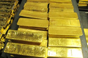 Слитки для народа: россиянам предложат золото вместо долларов