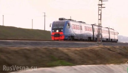 МОЛНИЯ: Владимир Путин открывает железнодорожную часть Крымского моста (ПРЯМАЯ ТРАНСЛЯЦИЯ)