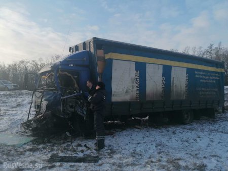 Автобус с украинцами протаранил фуру в России: есть жертвы (ФОТО, ВИДЕО)