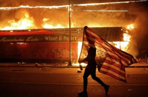 Беспорядки в США: «зеленые человечки» захватывают американские города