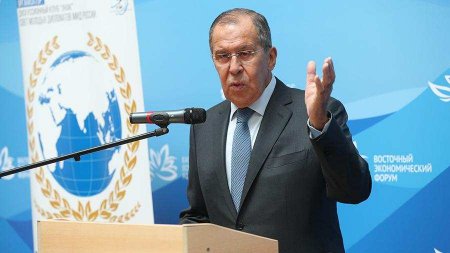 Лавров заявил о «колоссальной претензии» к Берлину и Парижу по Украине