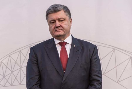 Сажать ли Порошенко? Украинцы обсуждают, чему посвятить референдум
