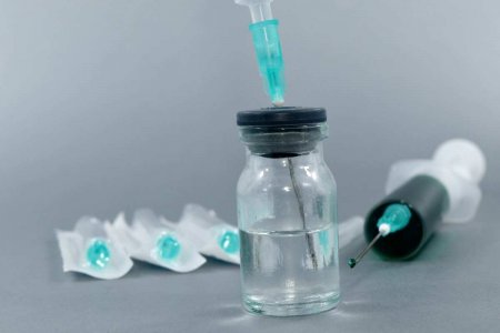 Ни поставок, ни регистрации: Украина вынуждена разорвать контракт на вакцины из Индии