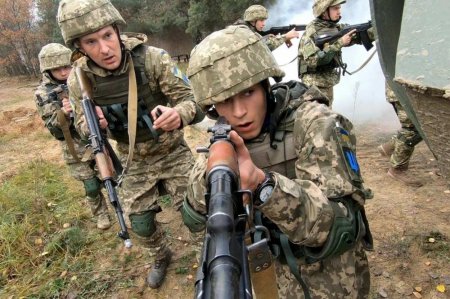 Украинские диверсанты захватили бойца Армии ЛНР