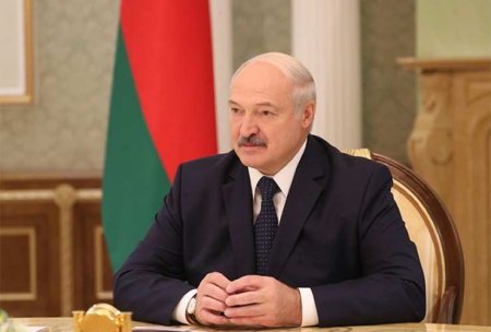 Лукашенко сообщил, что заразился «омикроном» (ВИДЕО)