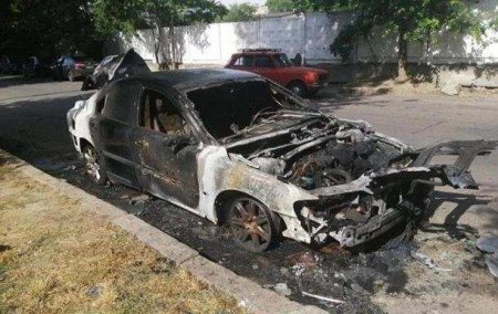 Теракт в Херсоне: взорван автомобиль с начальником УСИН (ФОТО)