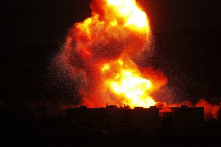 Взрыв и мощный пожар: ракетный удар по объекту врага в Запорожье (ФОТО, ВИДЕО)