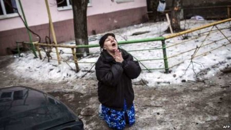 Ударом ВСУ в Донецке убиты люди, среди них 7-летний ребёнок (ВИДЕО)