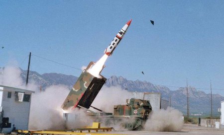 Байден утвердил передачу Украине ракет ATACMS — New Yorker
