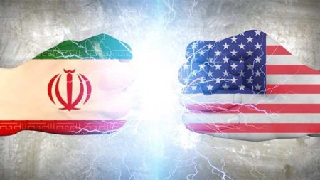 «Отрубить голову змеи»: кандидат в президенты США предложил нанести удар по Ирану