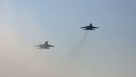 Латвия: российские военные самолеты замечены вблизи границы страны