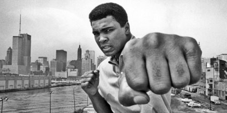 В США умер легендарный боксер Мохаммед Али