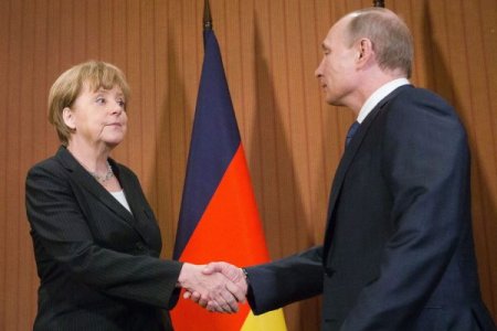 Почему Меркель начала лоббировать 