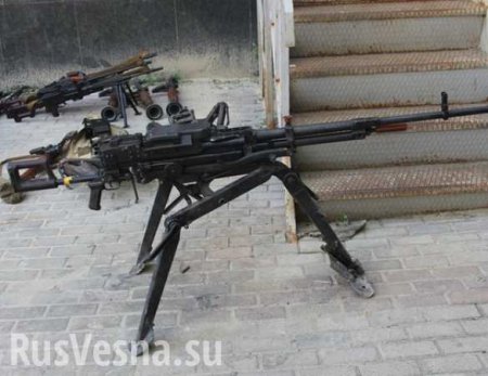 МГБ ЛНР изъяло из заминированного тайника украинских ДРГ пулеметы, минометы, боеприпасы (ФОТО)