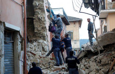 Землетрясение в Италии. Хроника событий