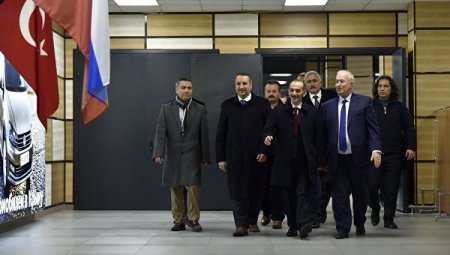 Украина пообещала наказать турецкую делегацию, посетившую Крым