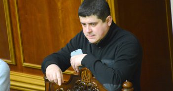 Бурбак: некоторые депутаты ждут, что против Савченко возбудят уголовные дел ...