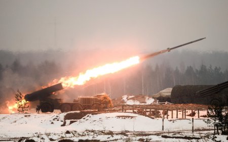 Укрофашисты открыли огонь из РСЗО «Ураган» и тяжелых орудий по Донецку, произведён обстрел «Точкой-У»
