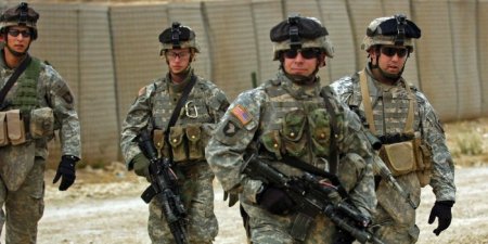 Министр армии США попросил увеличить военный бюджет из-за "российской угрозы"