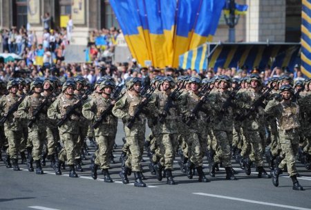 Парад «незалежности»: без славы, побед и знамён пройдет по Киеву «лучшая армия Европы»