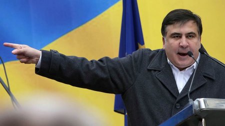 Суд отправил Саакашвили под ночной домашний арест