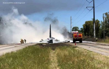 Девять человек погибли в результате крушения военно-транспортного самолета в США