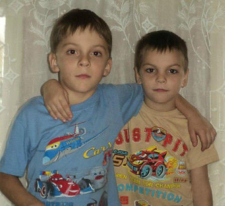 Денис и Андрей Любимовы – юные герои: ребята спасли из огня двоих детей