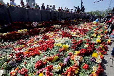 Десятки тысяч выйдут на защиту памятника Освободителям, — Русский союз Латвии